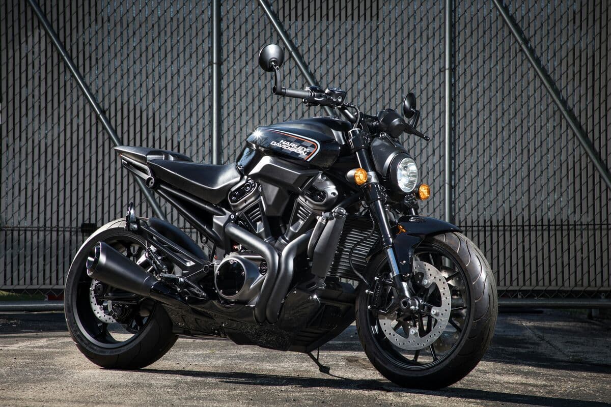 Chargement professionnel d'une moto
